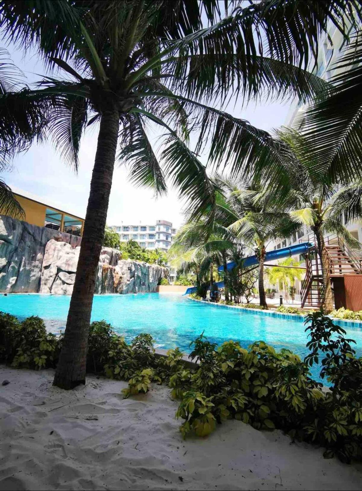Laguna Beach Resort Maldives Джомтьєн-Біч Екстер'єр фото